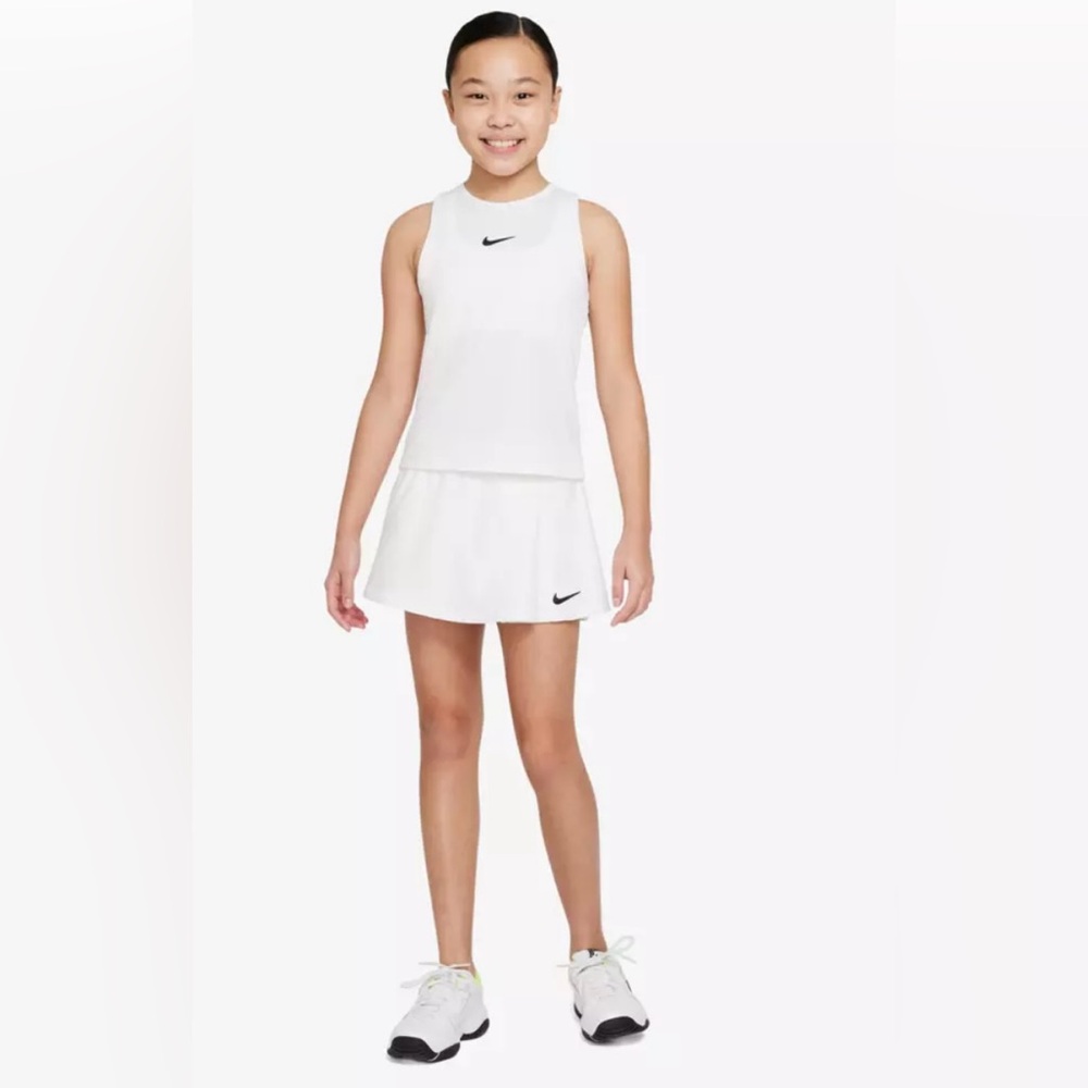 Nike Court DriFit Victory Junior Girls Tennis’s Skirt Size Small 🎾